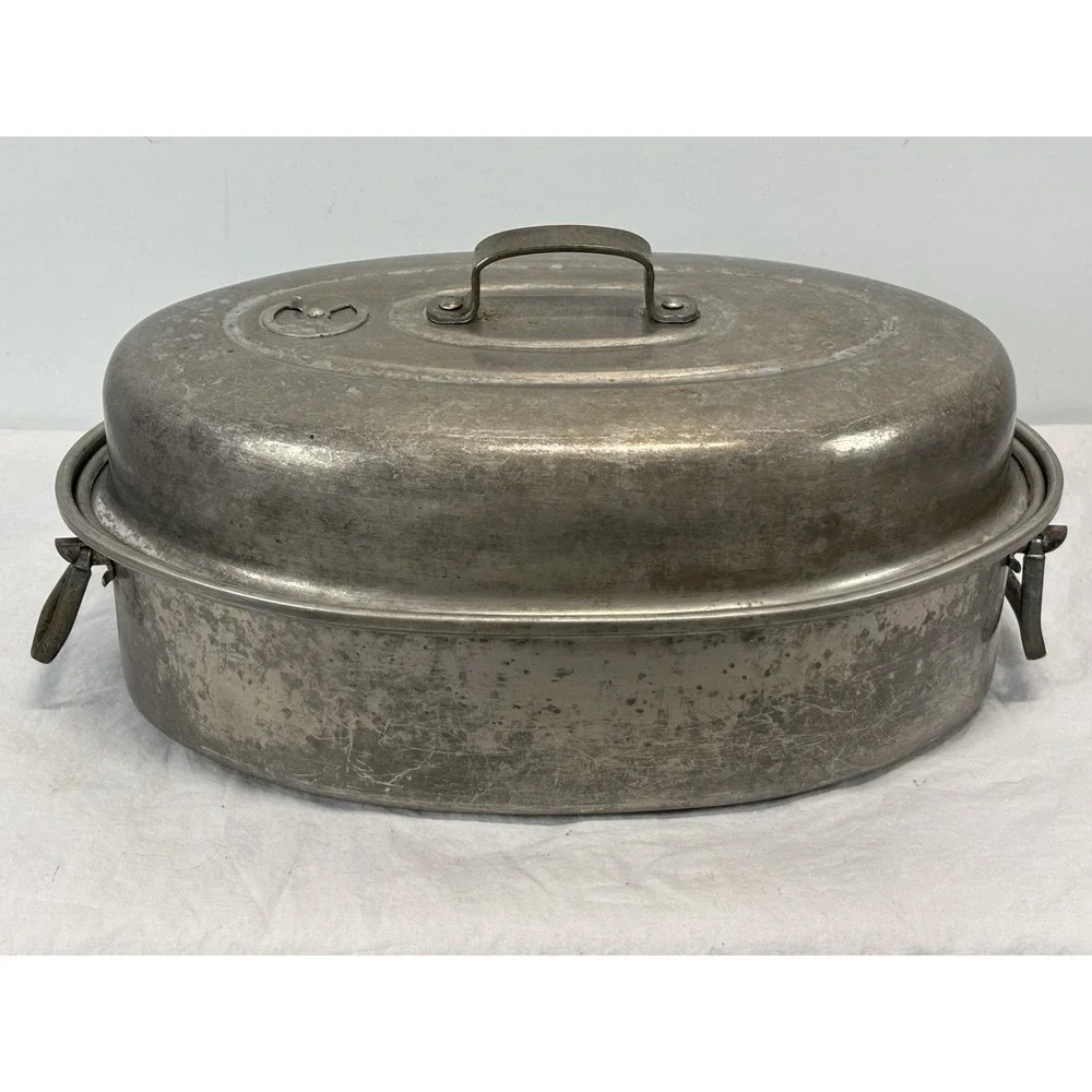 Vintage MIRRO 876M Aluminum Roaster Pan w/ Vented Lid & Lifter  Made in U.S.A